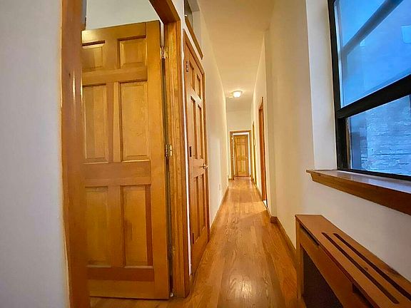 2nd image of 910 Columbus Ave #2CC