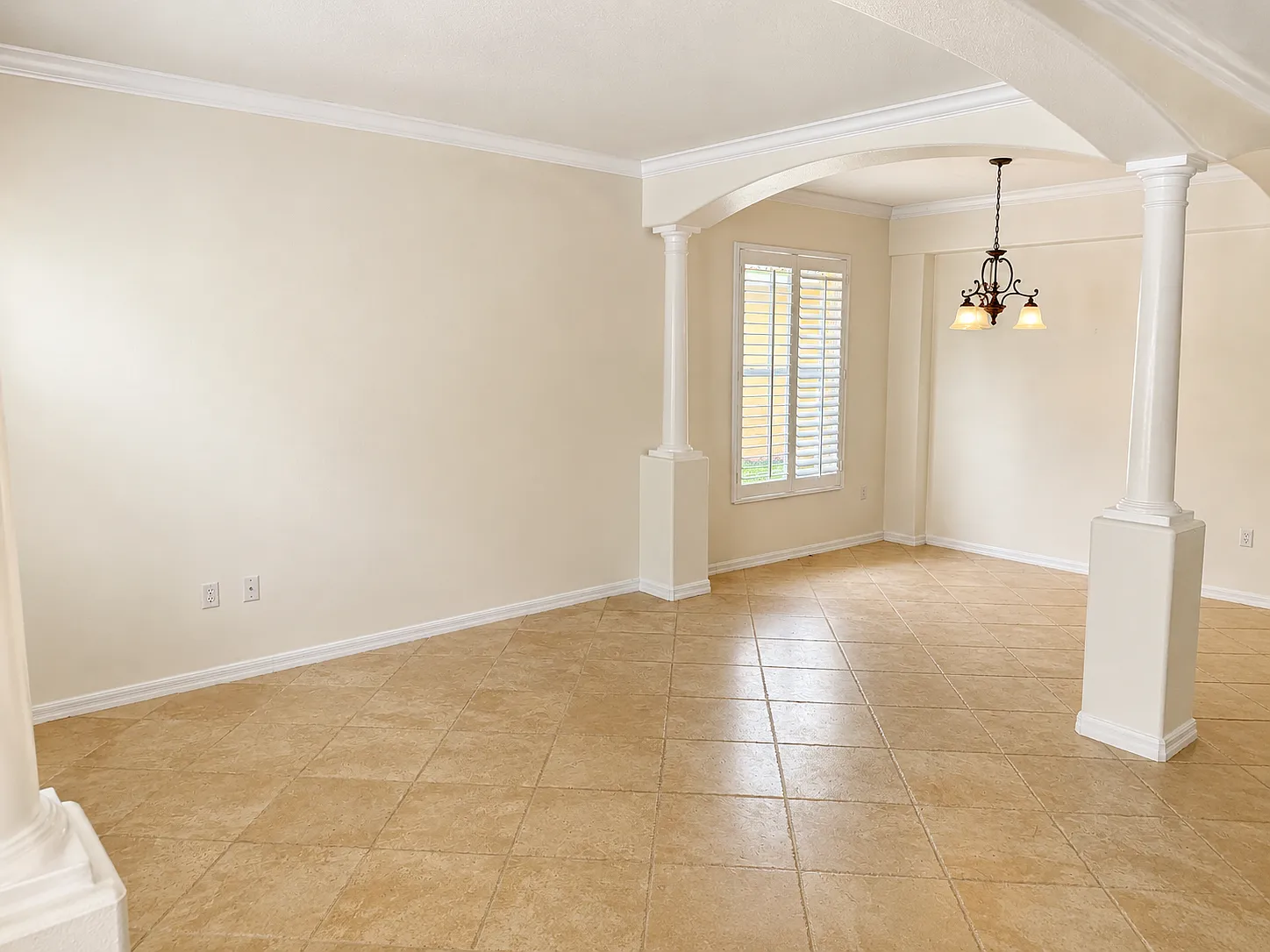 5 bed, 3.5 bath, 2909 sqft, $4,800 — Photo 4