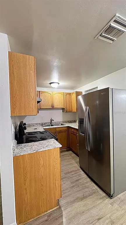3 bed, 1.0 bath, 1242 sqft, $1,400 — Photo 4