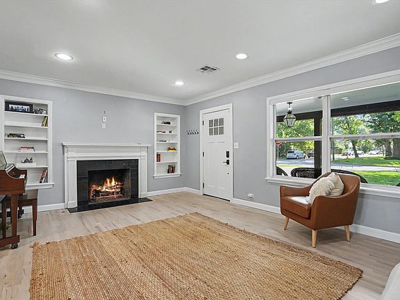 4th image of 3002 S Boston Ct