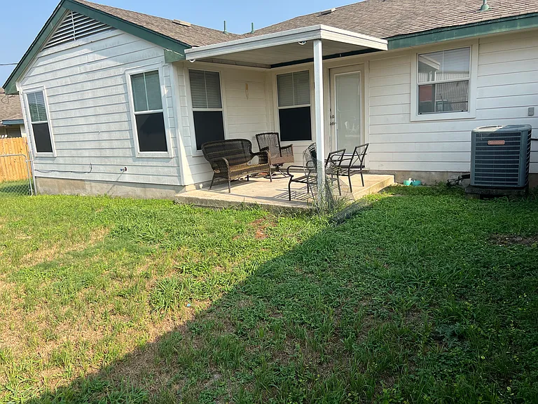 229 Marvin Cv — Photo 18