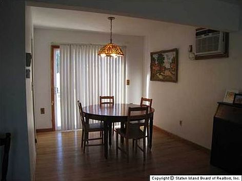 4th image of 296 Fairbanks Ave