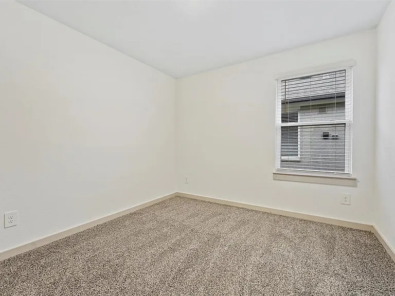 7722 Murciana Dr — Photo 11