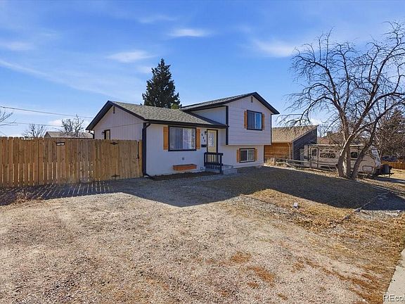 4th image of 660 Elbert Street