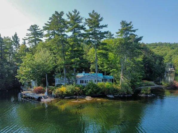 40 Oak Island Road, Meredith, NH 03253