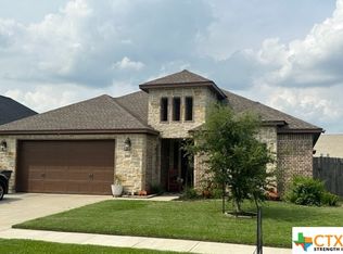 520 Windy Way Dr, Victoria, TX 77904