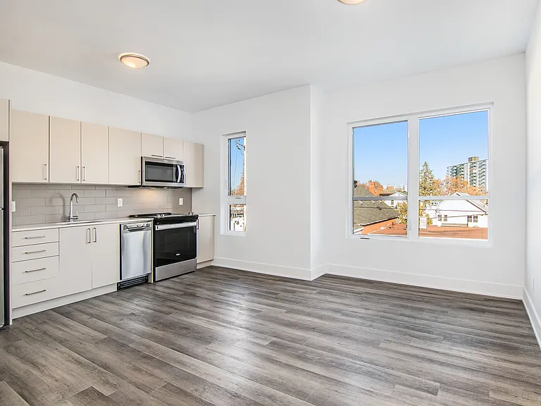258 Carruthers Ave #11 — Photo 11