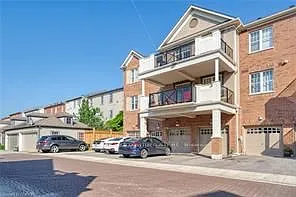 272 Georgian Dr #204 — Photo 13