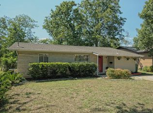 1715 W Saint Johns Ave, Austin, TX 78757