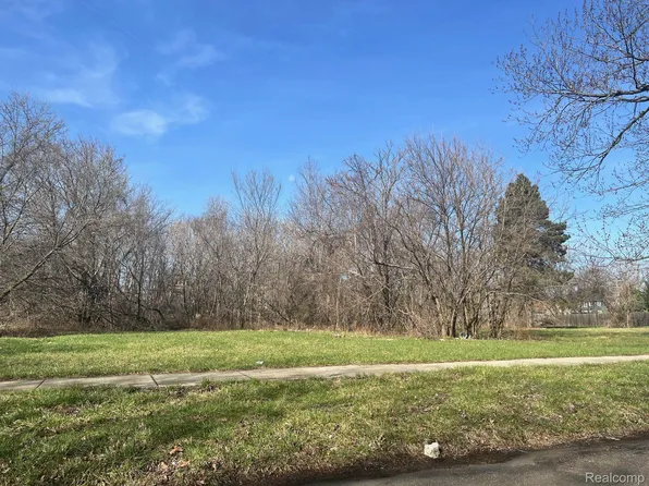 3545 Lovett St, Detroit, MI 48210