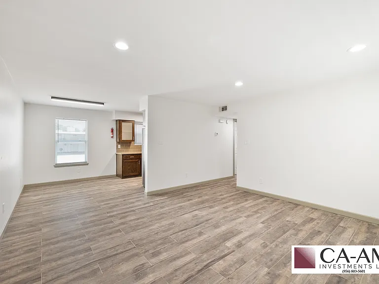 3900 N 6th St #8 — Photo 5