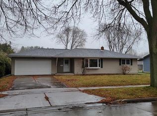 1611 S Palmetto Ave, Marshfield, WI 54449