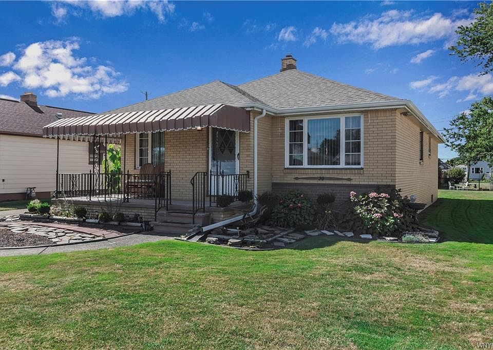 1st image of 30 Nandale Dr