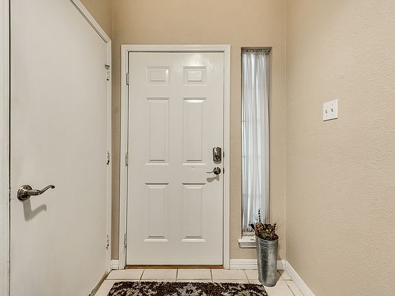 4th image of 5901 Fawn Meadow Trl