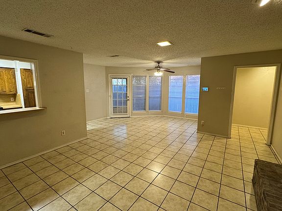 3rd image of 6432 Brookhaven Trl
