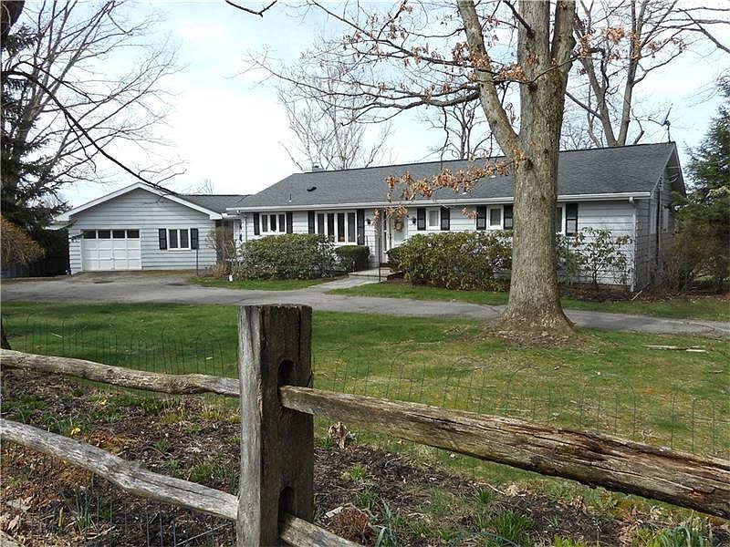 1st image of 143 Acorn Ln