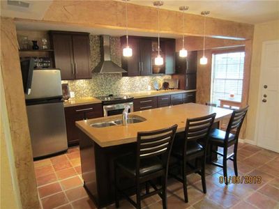 751 E Oltorf St, Austin, TX, 78704