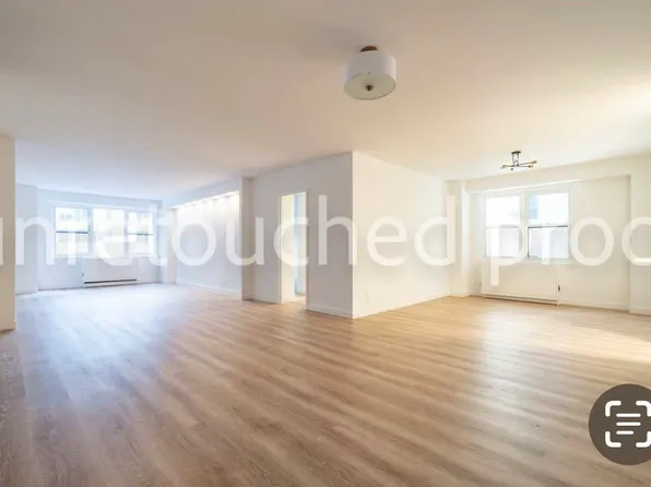 400 East 54th Street image 11 of 24