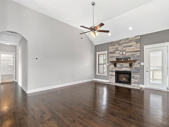 5th image of 129 Duchess Ct Lot 18