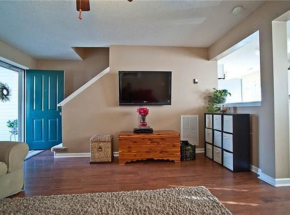 Home for Sale in Hermitage, Tennessee $143,000