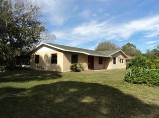 5215 Palmetto Dr, Fort Pierce, FL 34982