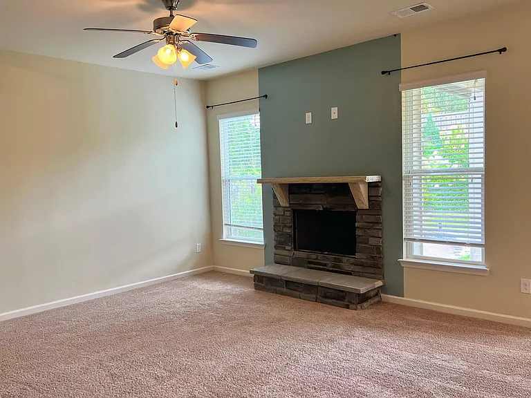 5022 Vine Ln — Photo 7