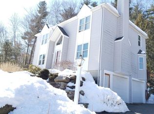93 Spinning Wheel Dr, Uxbridge, MA 01569