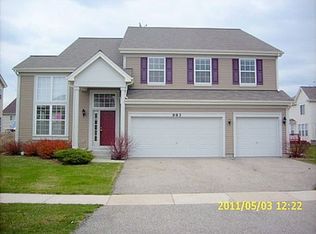 983 S Tremont Ln, Round Lake, IL 60073