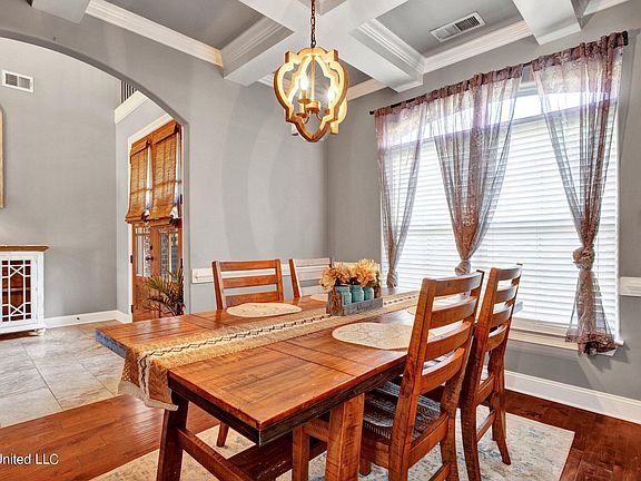 3rd image of 4395 Gray Estates Dr
