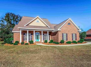 101 Vinings Place Dr, Warner Robins, GA 31088