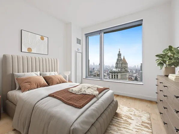 8 Spruce Street 38T image 3 of 20