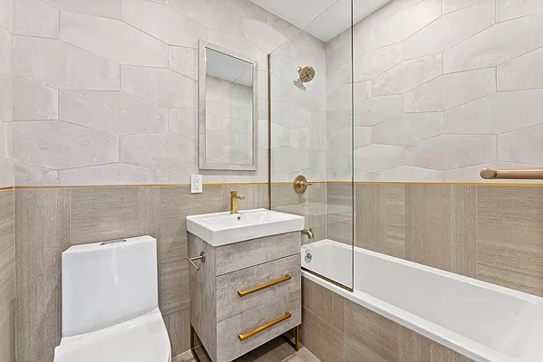 Rented by Freestone Property Group | media 9