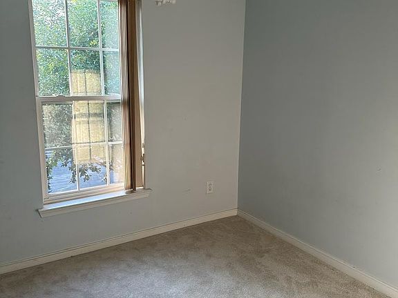 5th image of 10519 Mountain Gate Way