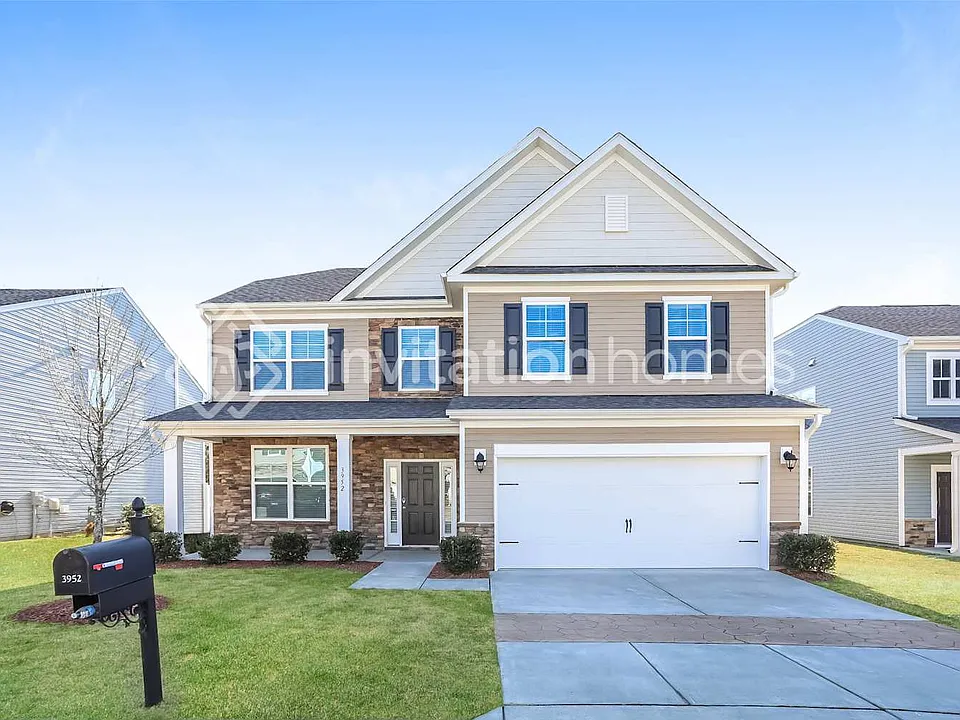 3952 White Kestrel Dr