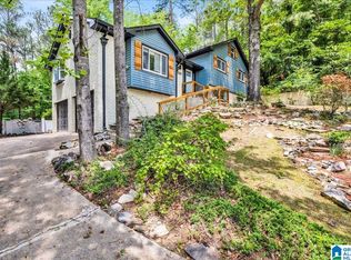 1538 Blind Brook Ln, Vestavia Hills, AL 35216