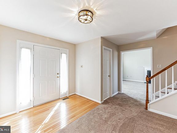 2nd image of 300 W Bradford Ct