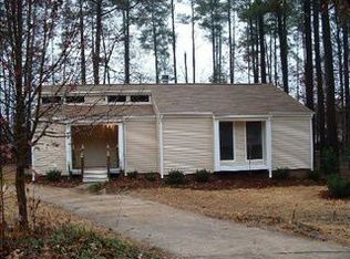 1310 Kilmory Dr, Cary, NC 27511