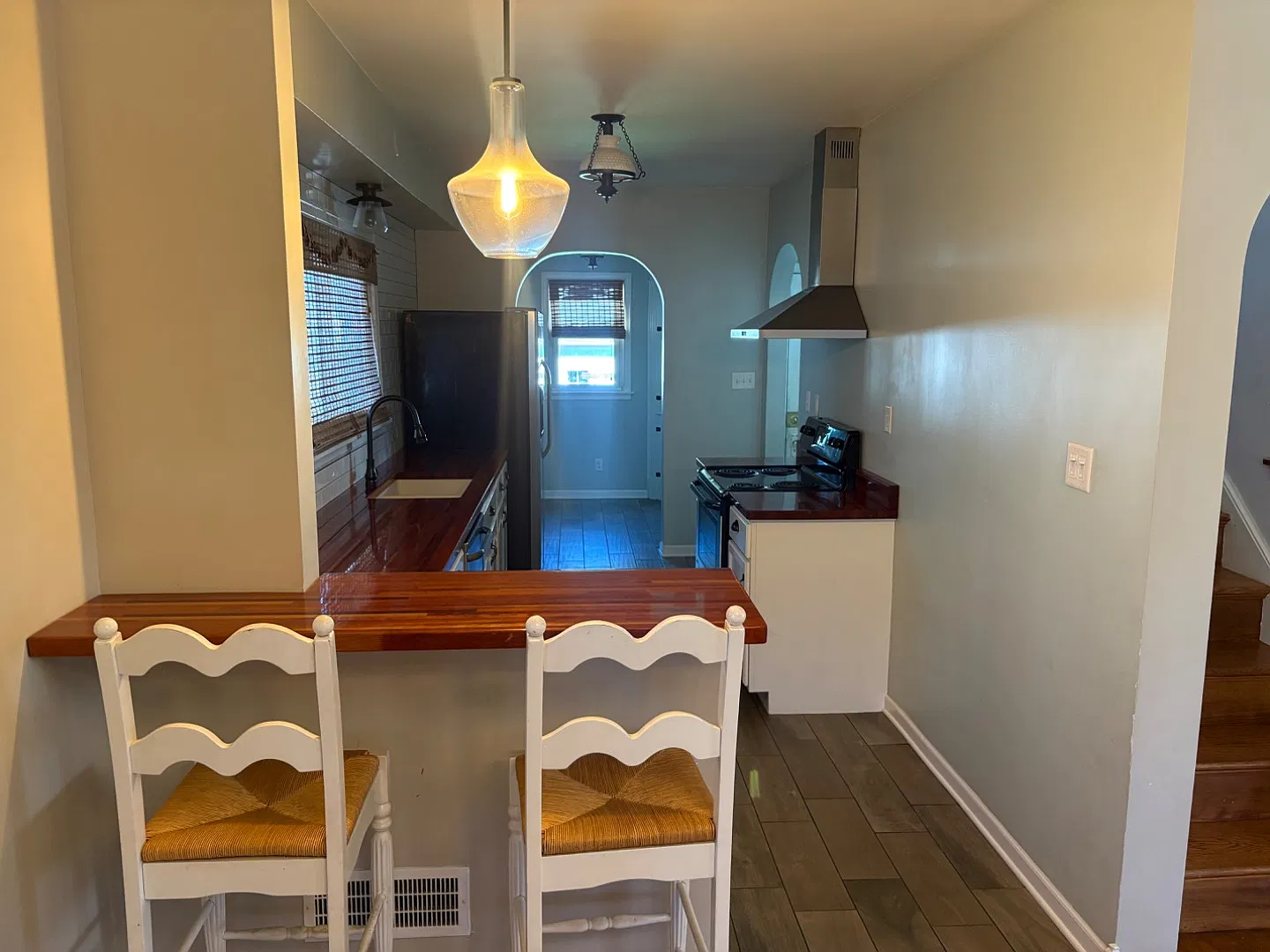 621 Allen Ave — Photo 4