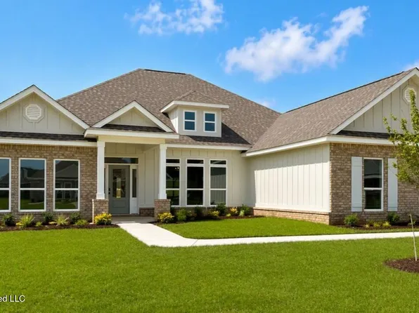 6625 Palm Pointe Dr, Ocean Springs, MS 39564