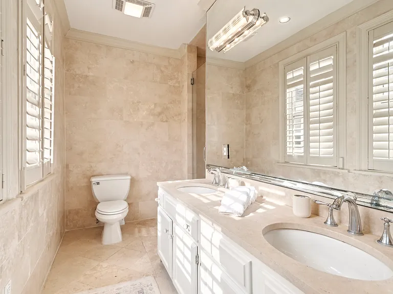 5373 Canal Blvd — Photo 14