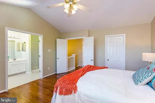 8743 Stonehouse Dr — Photo 22