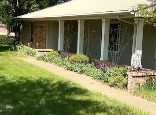 310 Valley Trail Dr, Weatherford, TX 76087