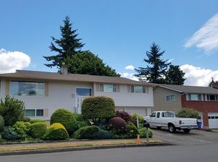 2660 NE 17th St, Gresham, OR 97030