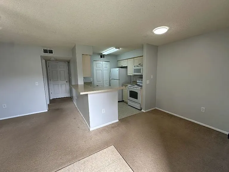 1222 Bermuda Lakes Ln #108 — Photo 15
