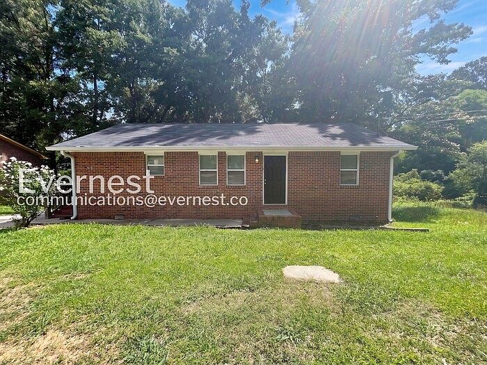 1st image of 715 W Creek Cir