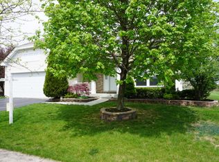 413 Blue Ridge Dr, Oswego, IL 60543