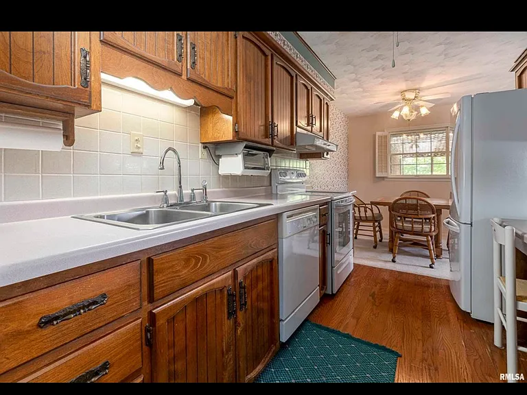 103 Boswell Rd — Photo 16