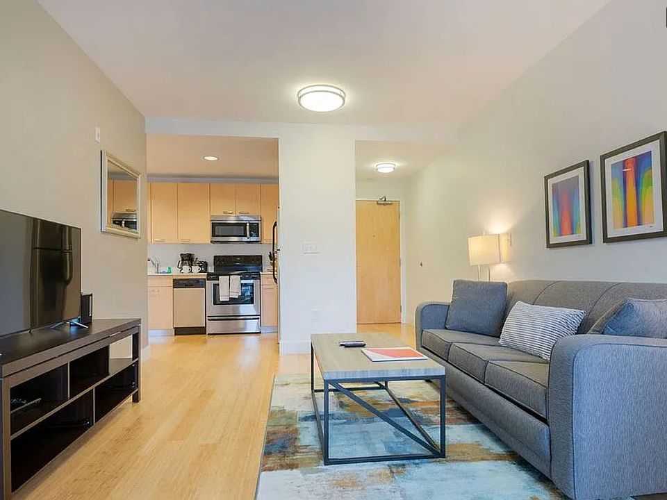 1st image of 1087 Boylston St #1
