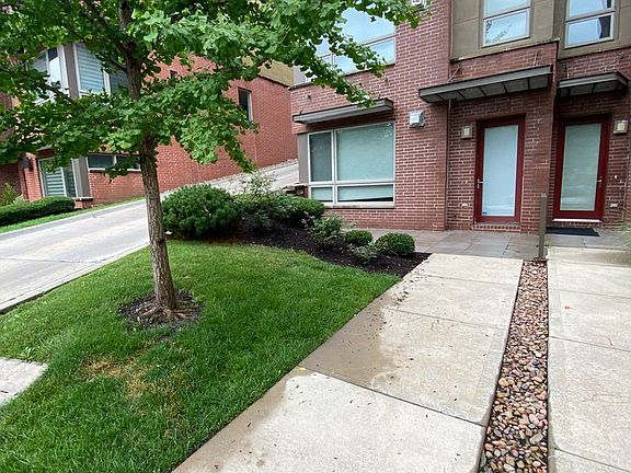 3rd image of 4528 Mill St #403
