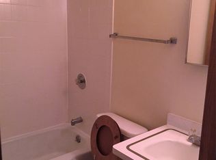 1122 E Russell Ave APT 203, Milwaukee, WI 53207